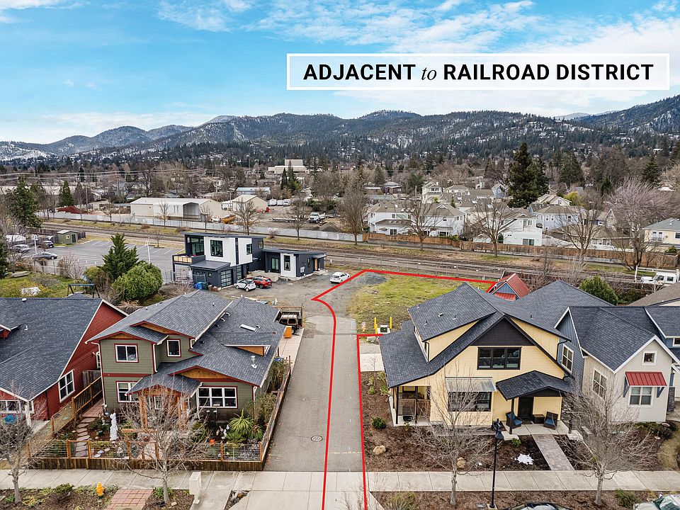 1st image of 1016 Clear Creek Dr