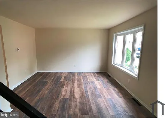 1456 Harford Square Dr — Photo 18