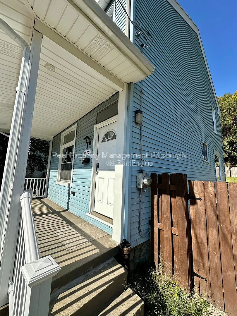 3 bed, 2.0 bath, 1586 sqft, $1,850 — Photo 2