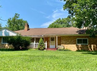 27275 Aurora Rd, Solon, OH 44139