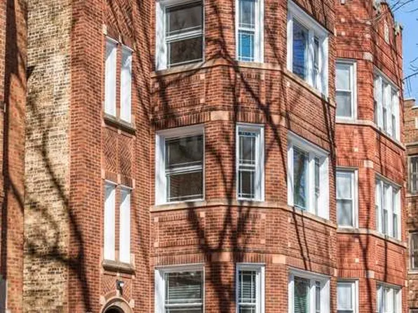 7734 S Essex Ave, Chicago, IL