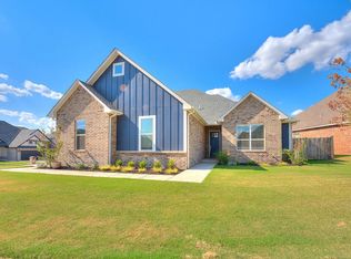 11525 NW 107th St, Yukon, OK 73099