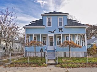 47 County St, Blackstone, MA 01504