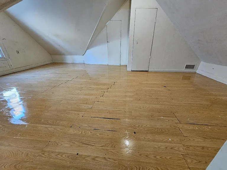 200 E Tennessee St — Photo 6