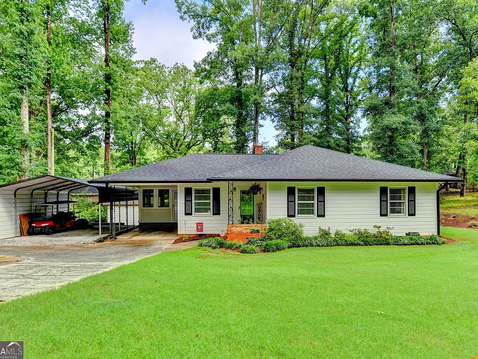 1st image of 307 Pine Cir