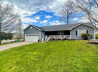 100 Juniper Ln, Fairmont, WV 26554