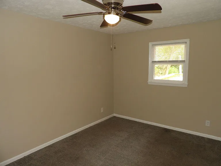 139 Lawrence St — Photo 24