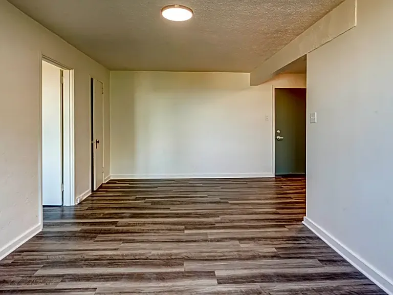 3310 Brownsville Rd — Photo 6