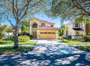 2831 NW La Paz Ave, Hollywood, FL 33026