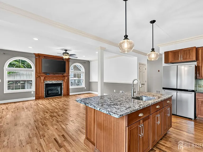 262 Prospect Ave — Photo 9