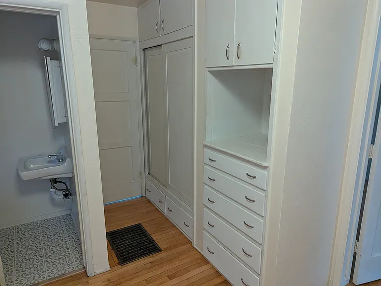 3030 Chester Ln — Photo 10