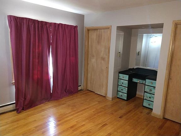 5th image of 2992 163rd St