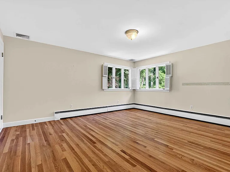 30 Fairbanks Rd — Photo 17