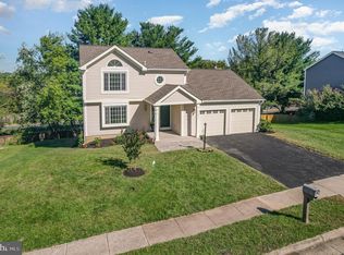 12517 Misty Water Dr, Herndon, VA 20170