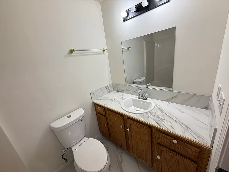 811 Kennesaw Dr — Photo 17