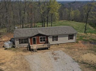 2926 Plants Ridge Rd, Leon, WV 25123