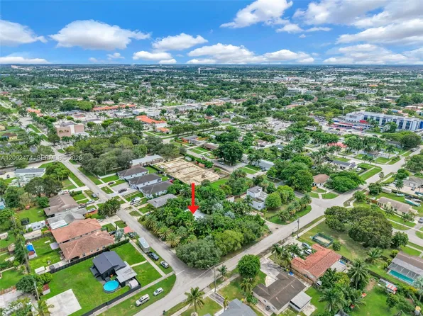 182 NW 16th St, Homestead, FL 33030