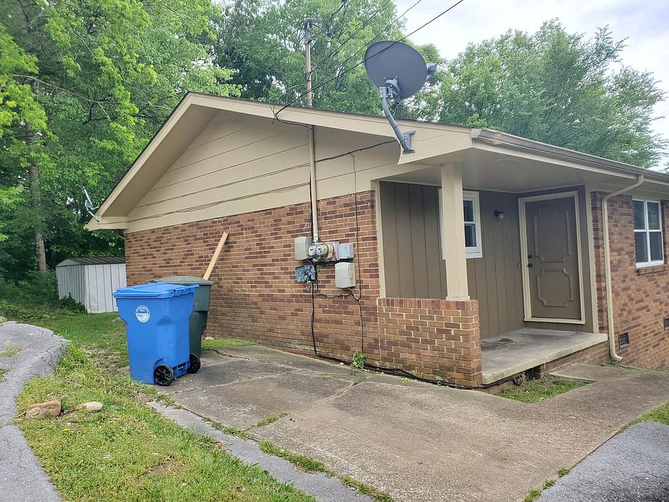 1st image of 1102 Thomas Ln #B
