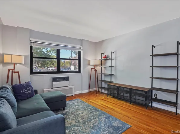 84-18 155th Avenue image 2 of 26