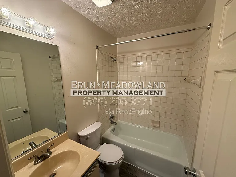5525 Jacksboro Pike #18 — Photo 13
