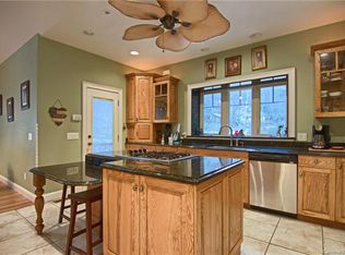 976 Middle Fork Rd, Hendersonville, NC 28792