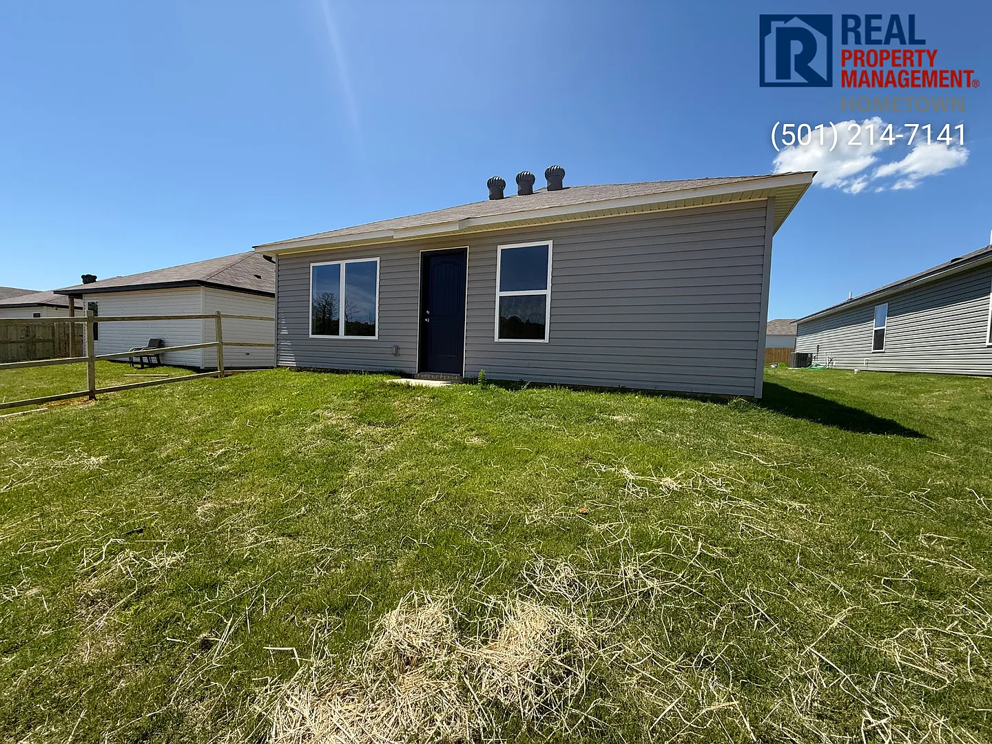 Charming 4-Bed 2-Bath Home in Benton — Photo 2