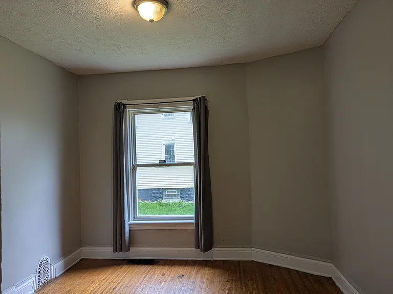 105 Woodward St #L — Photo 6
