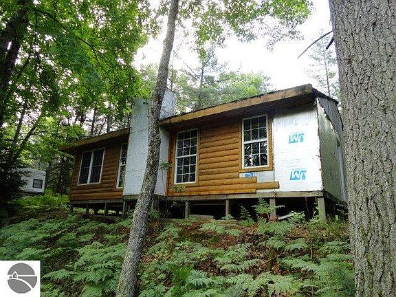 2nd image of Nhn Thornapple Dr