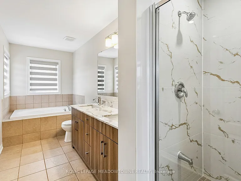 15 Learmont Ave #UPPER — Photo 41