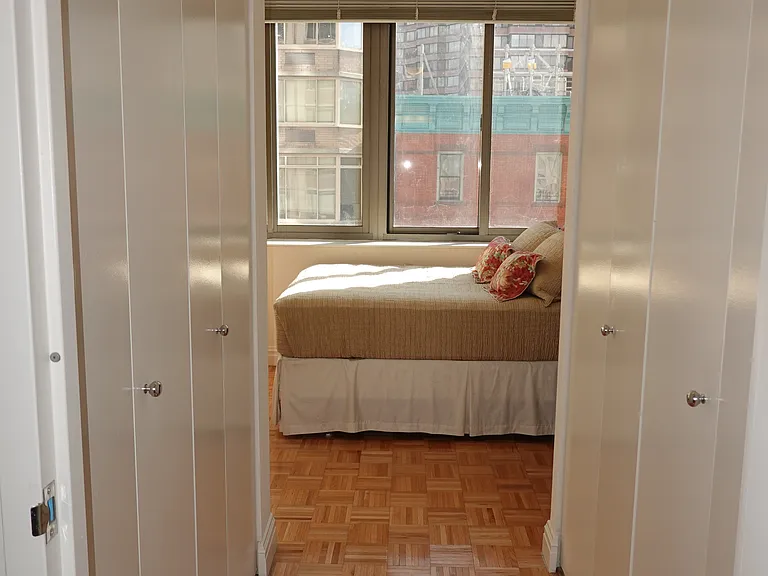 1500 Lexington Ave #11F — Photo 15