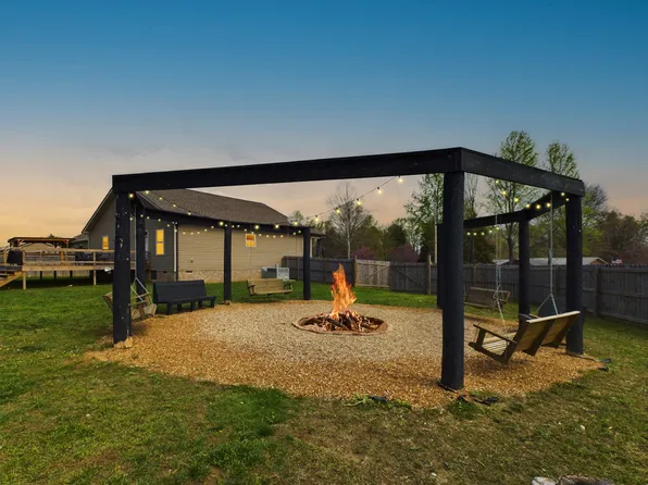 41 Carolyn Ct, Hillsboro, TN 37342