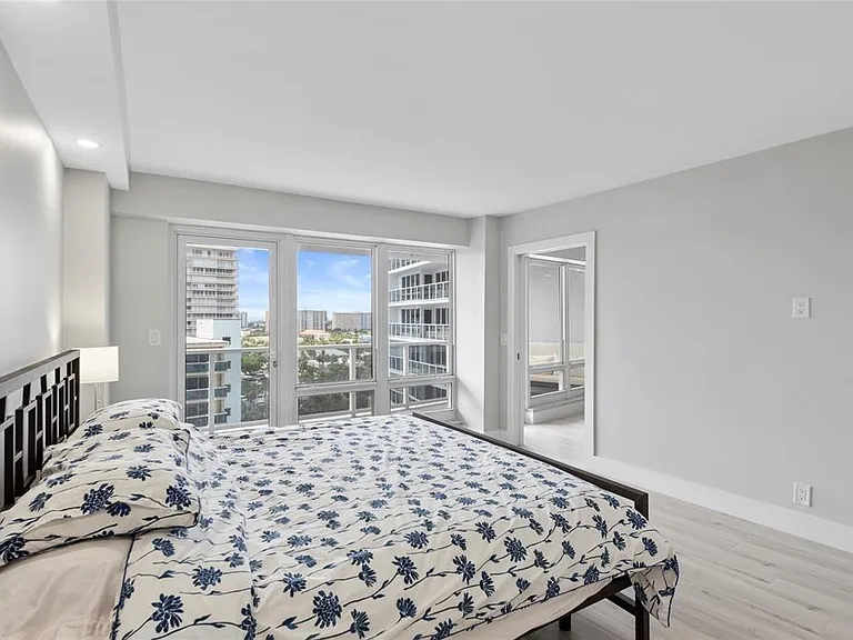 4100 Galt Ocean Dr #1004 — Photo 26