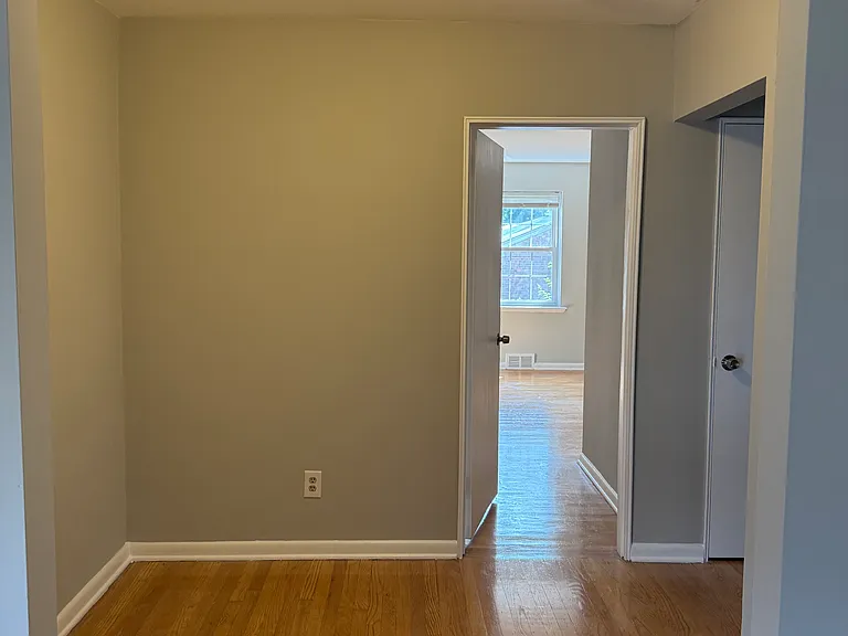 45 Morris Ave #18 — Photo 14