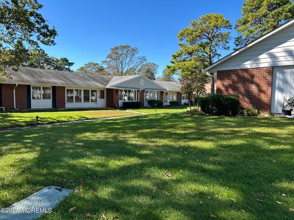 1227C Argyll Circle, Lakewood, NJ 08701