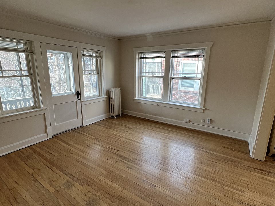 1st image of 5119 Wyandotte St #3N