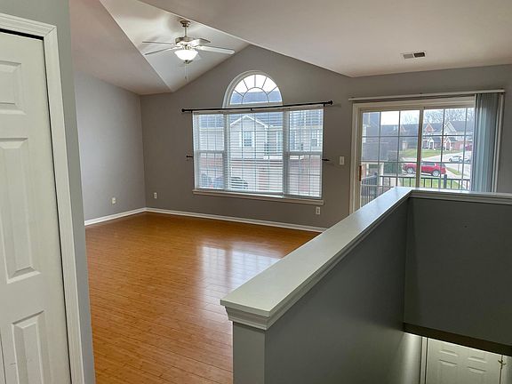 4th image of 20025 Hidden Oaks Dr