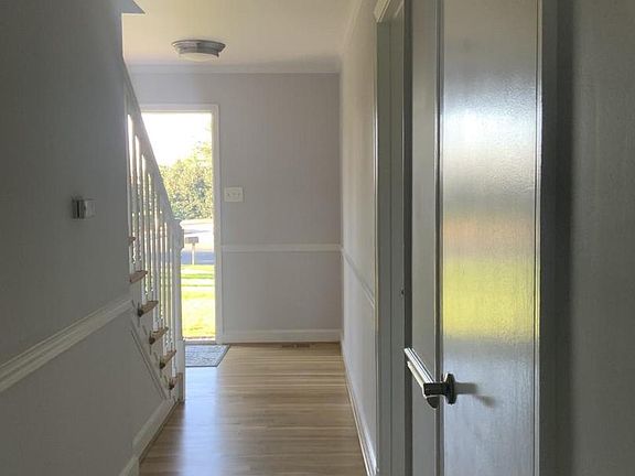 5th image of 7715 Lookout Ct