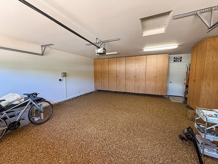 1718 Legaye Dr — Photo 30
