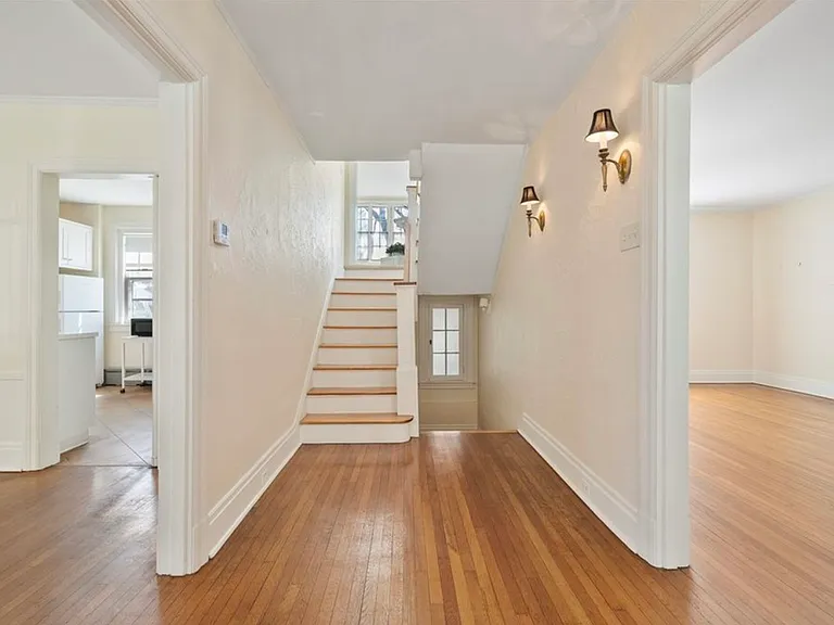 4208 Parkman Ave #1 — Photo 2