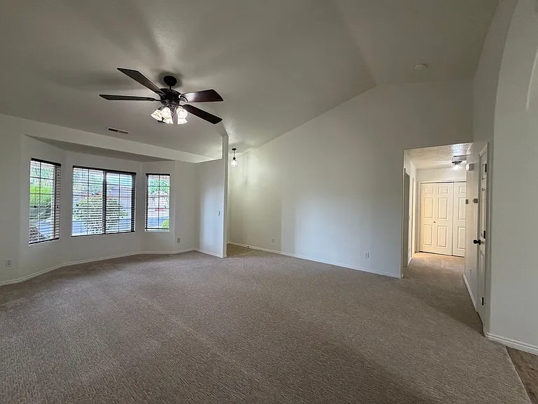 2325 E 350 N — Photo 5