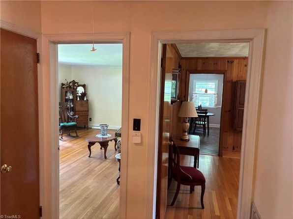 3505 Vernon St, Greensboro, NC 27408