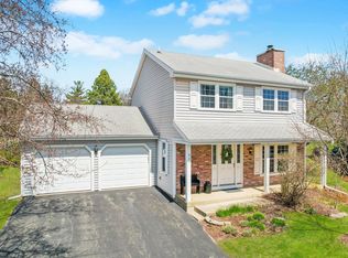 635 Stout Ct, Gurnee, IL 60031