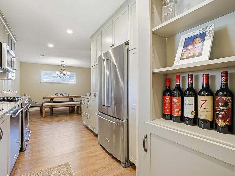 4657 Brenda Cir — Photo 12