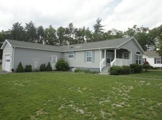127 Wesley Cir, Middleboro, MA 02346