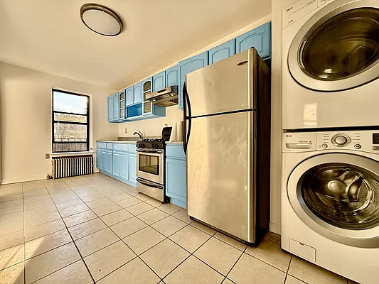 622 President Street #4