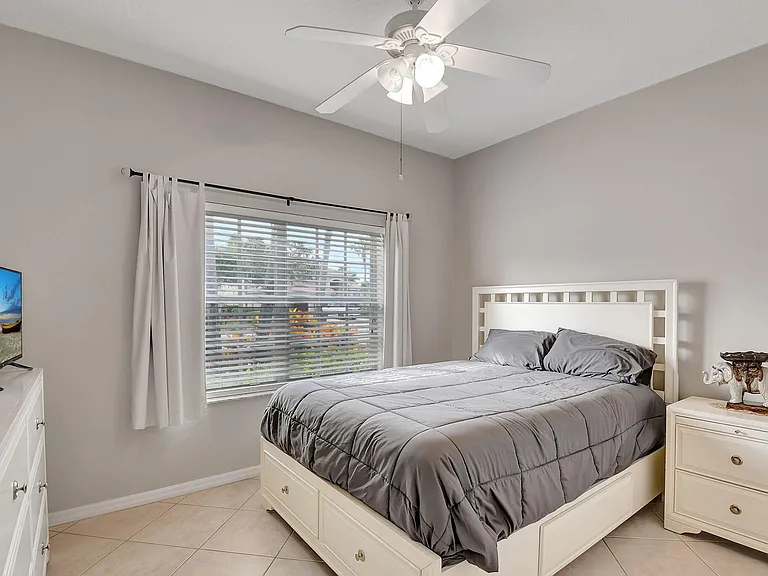 11723 Waterbend Ct — Photo 20