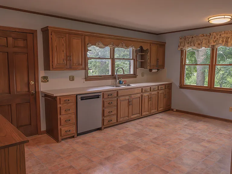 4879 Smallhouse Rd — Photo 4