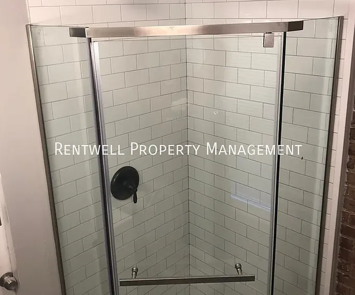 118 E Miner St #2 — Photo 4