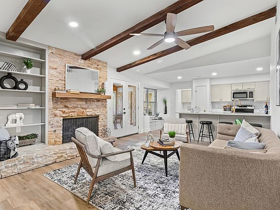 2nd image of 11004 Rustic Manor Ln
