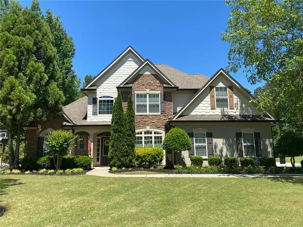 1276 McAllistar Dr, Locust Grove, GA 30248